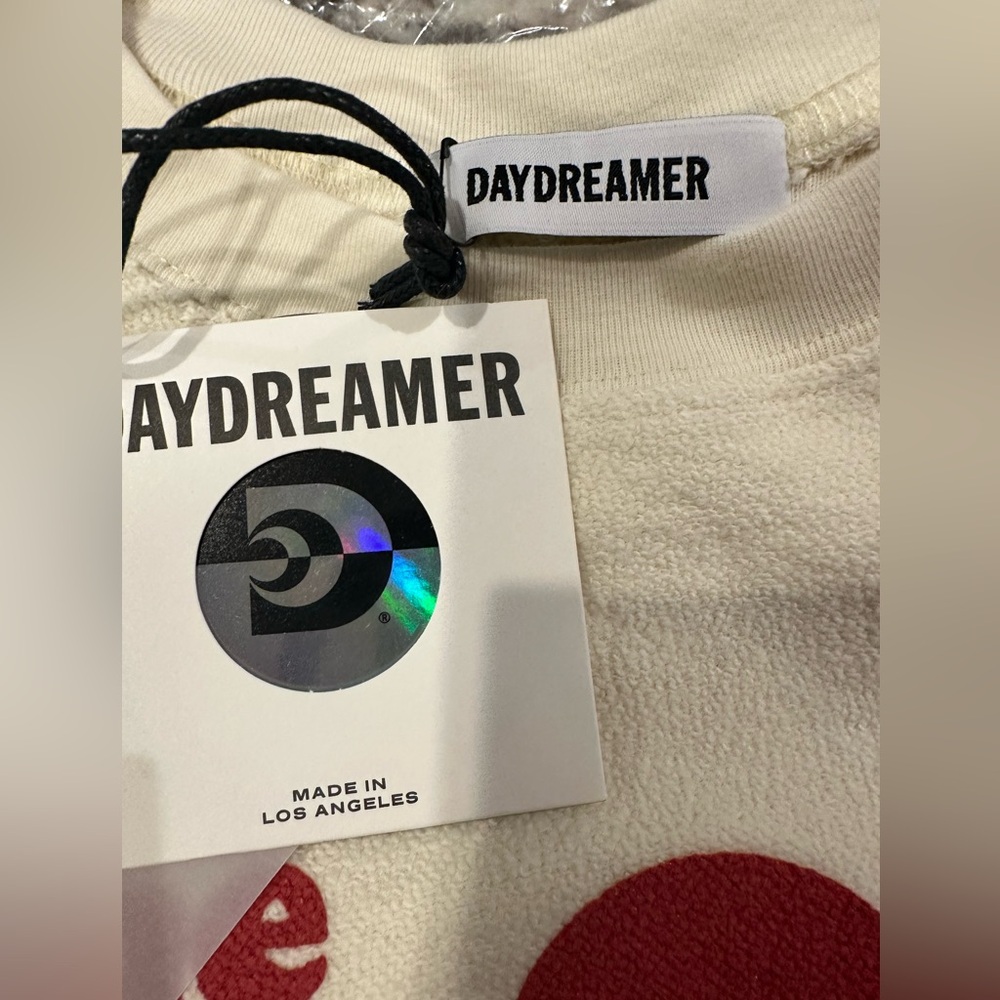 Daydreamer Doors Raglan Cream Sweatshirt with Red Graphic Logo Size Small NWT - Picture 10 of 13